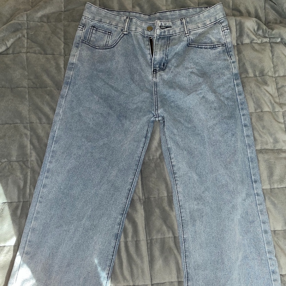 Light denim jeans